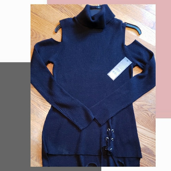 🆕️NWT ruff hewn GREY cold shoulder turtleneck - Picture 2 of 4